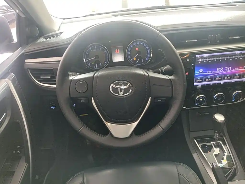 Toyota Corolla 2017 — фото 11
