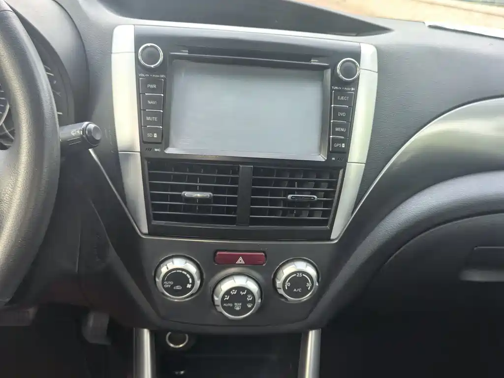Subaru Forester 2012 — фото 12