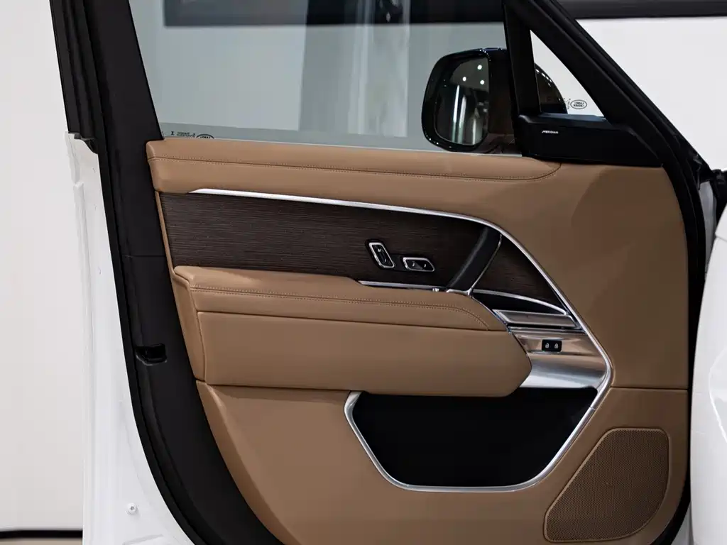 Land Rover Range Rover 2026 — фото 15