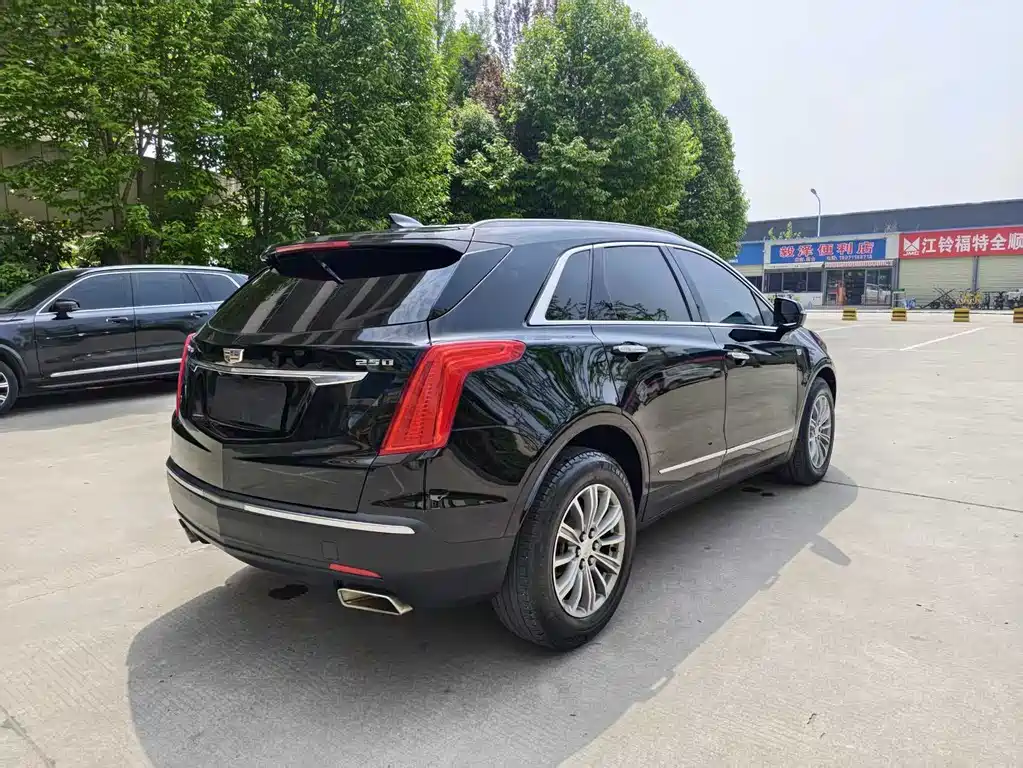 Cadillac XT5 2019 — фото 9