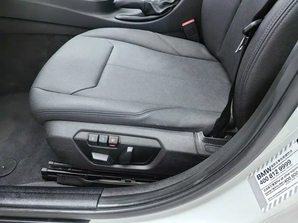 BMW 3 Series 2015 — фото 20