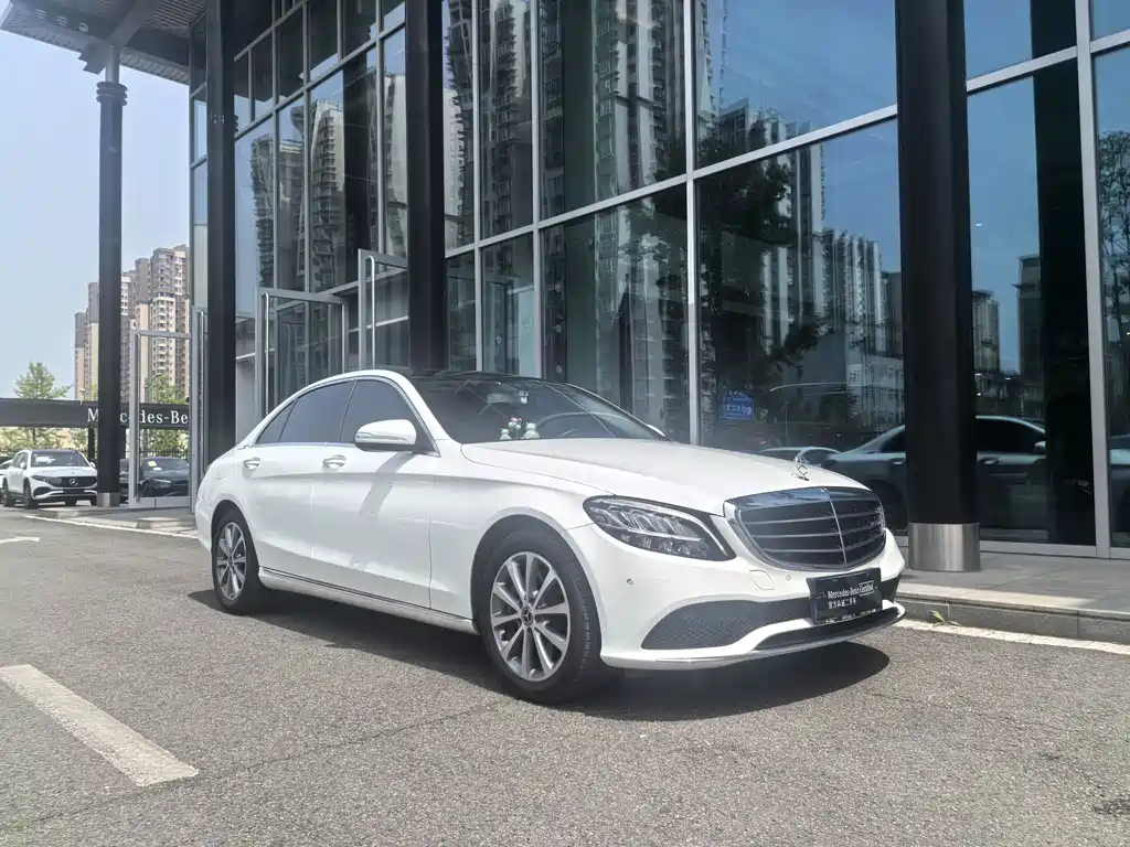 Mercedes-Benz C-Class 2019 — фото 4