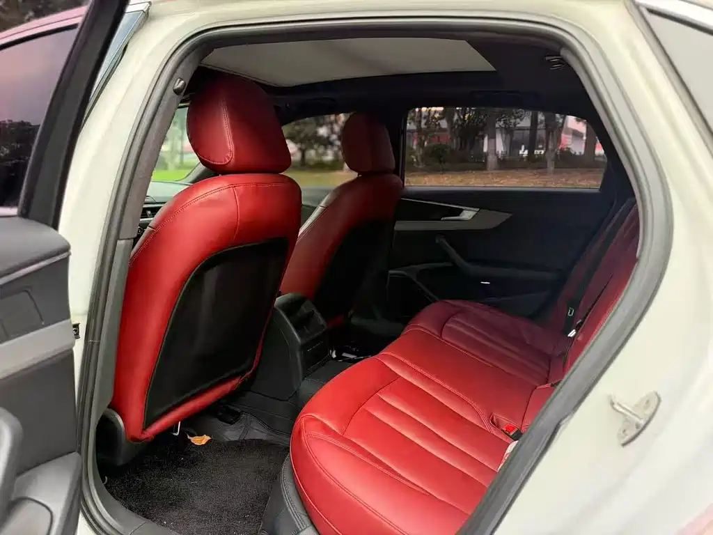 Audi A4L 2019