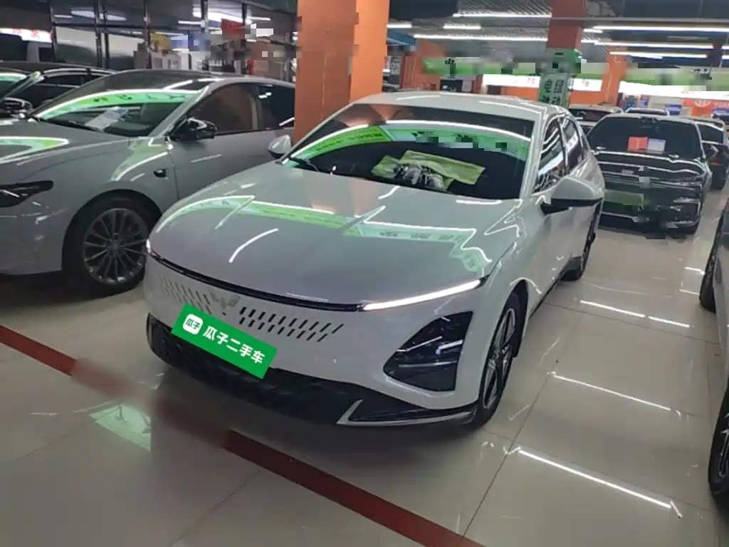 Wuling Starlight 2024