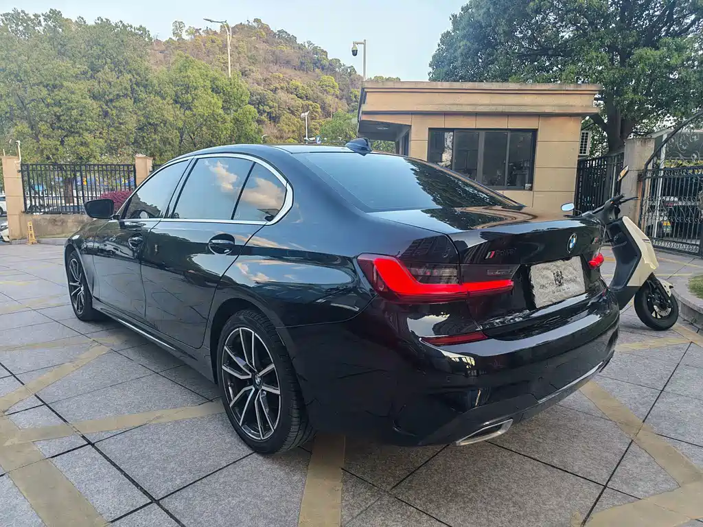 BMW 3 Series 2022