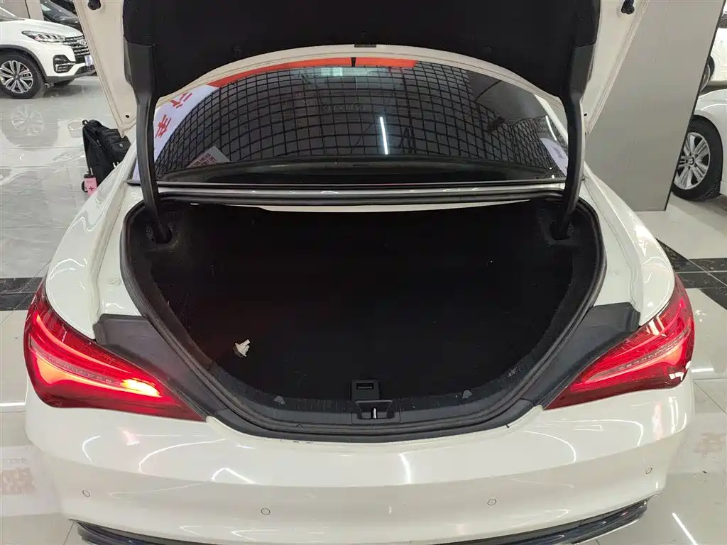 Mercedes-Benz CLA 2017 — фото 19