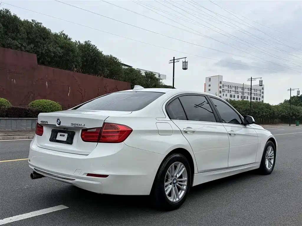 BMW 3 Series 2013 — фото 4