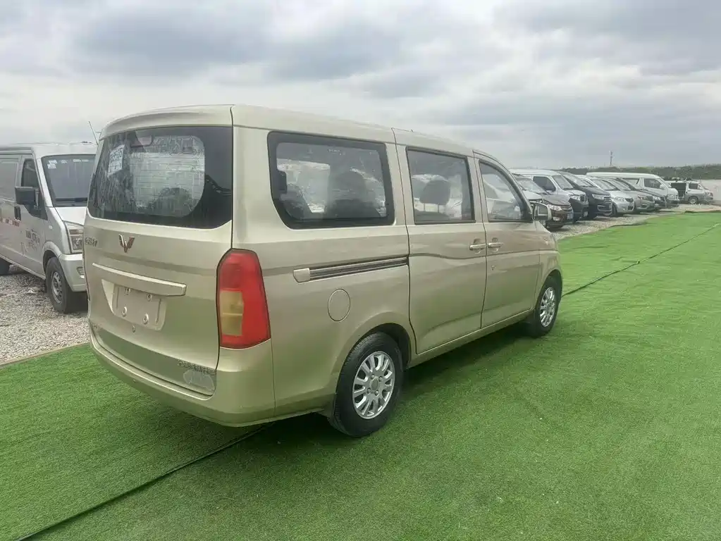 Wuling Rongguang V 2016 — фото 6