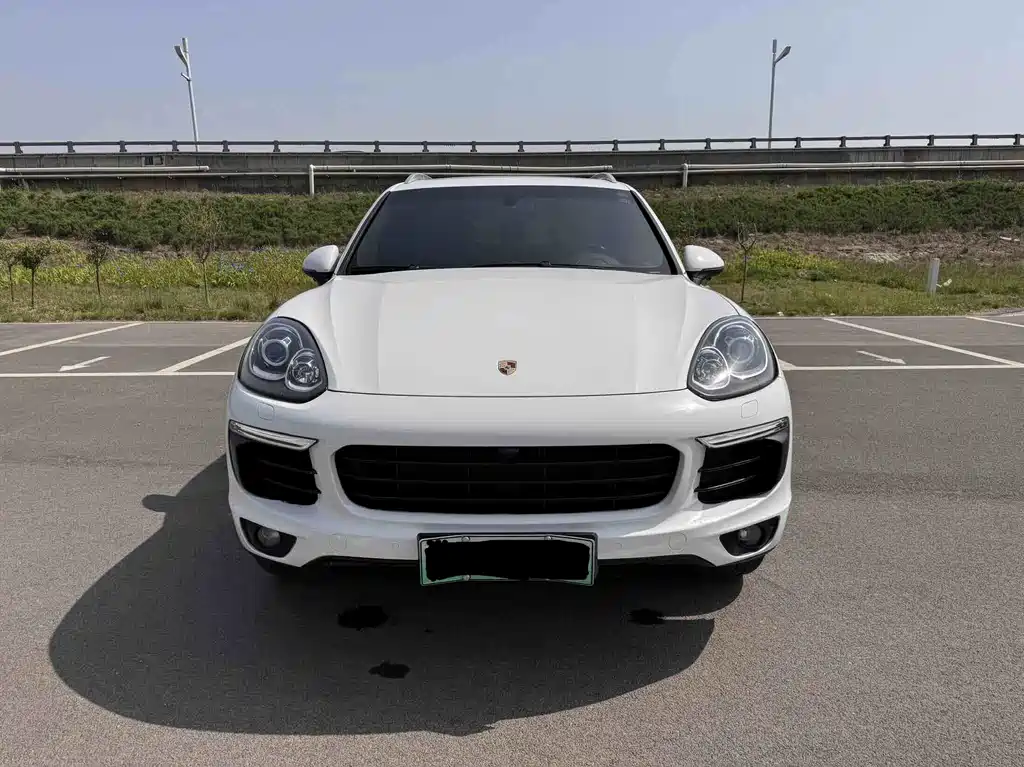 Porsche Cayenne Hybrid 2018 — фото 2