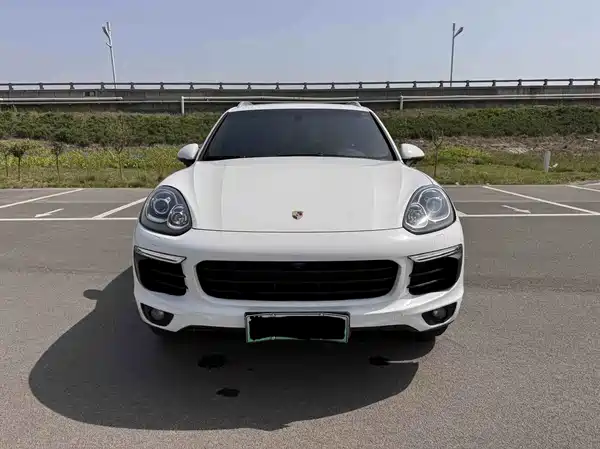 Porsche Cayenne New Energy 2016