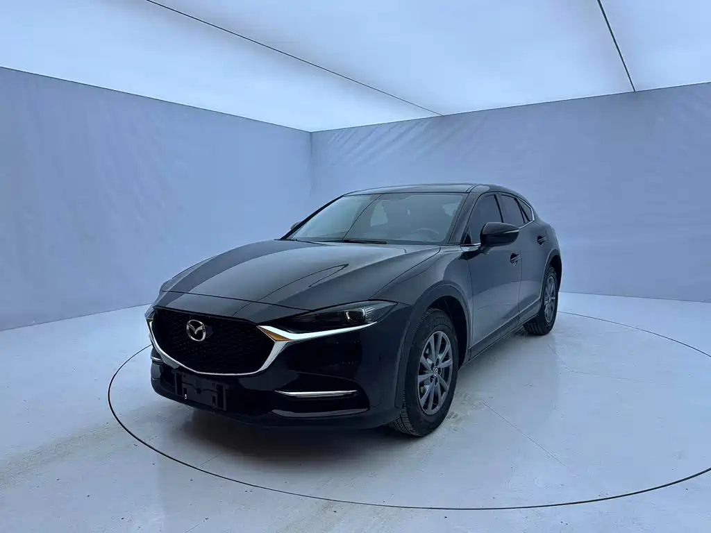 Mazda CX-4 2023 — фото 1