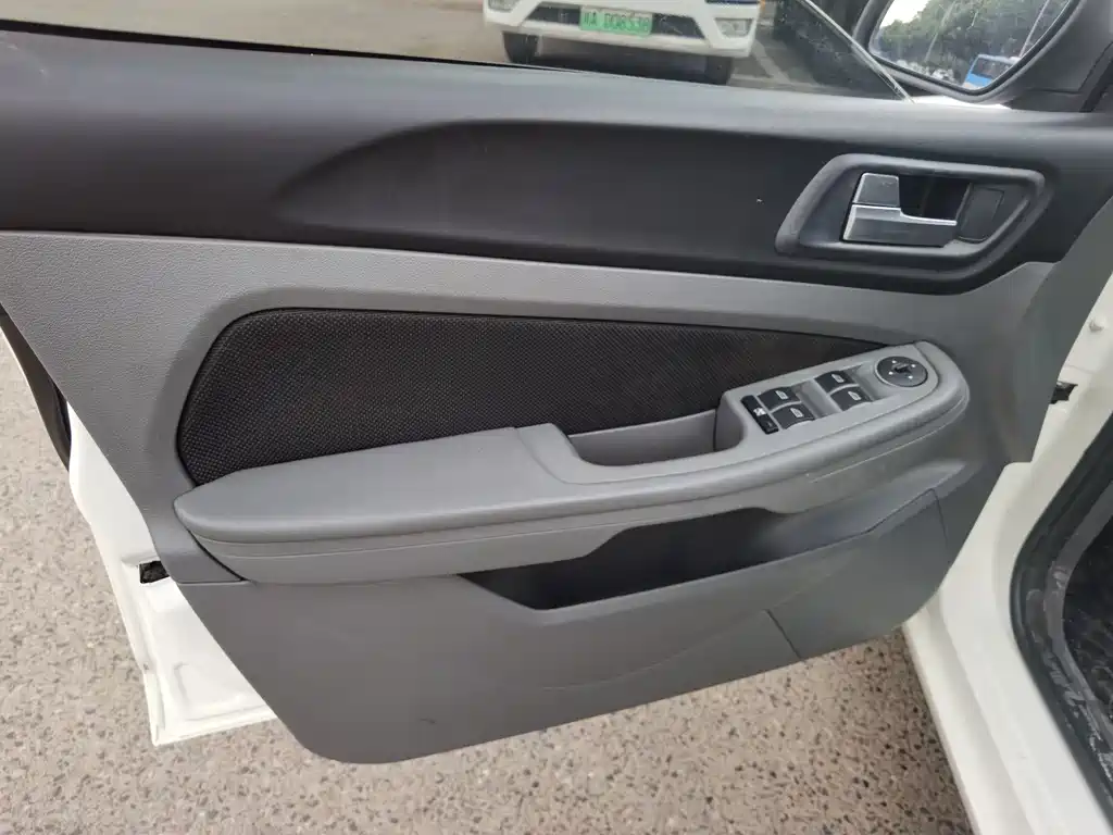 Ford Focus 2014 — фото 19
