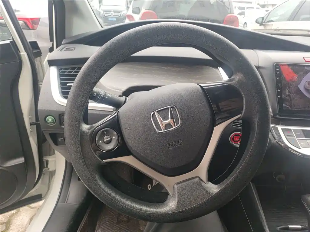Honda Jade 2018 — фото 11