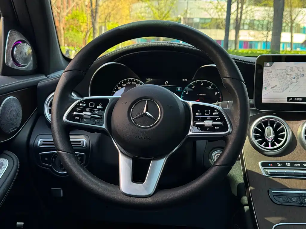 Mercedes-Benz GLC 2020 — фото 15
