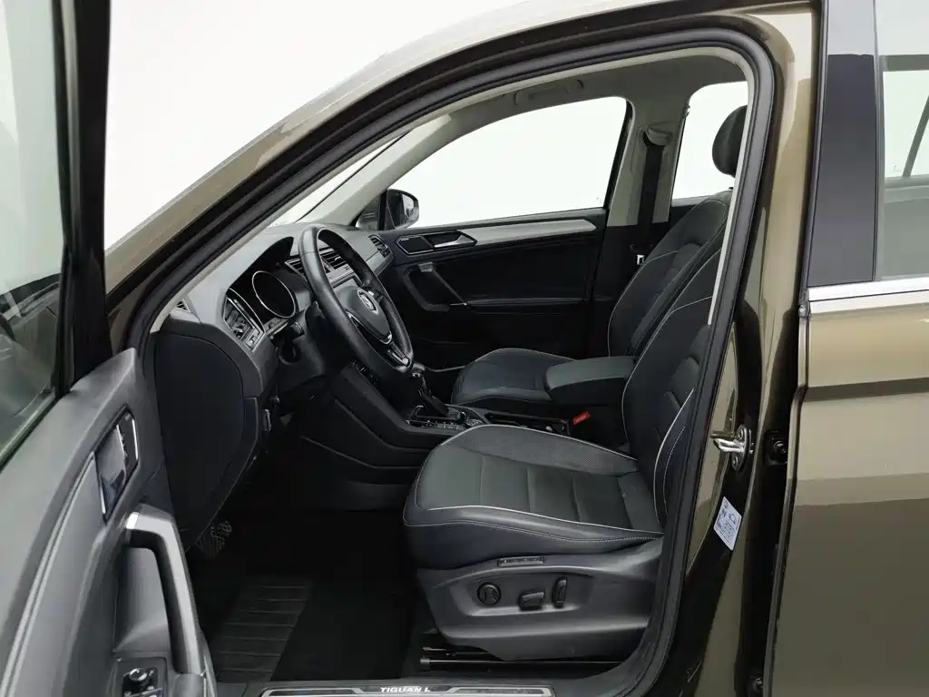 Volkswagen Tiguan L 2019 — фото 10