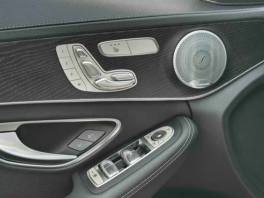 Mercedes-Benz C-Class 2020 — фото 6