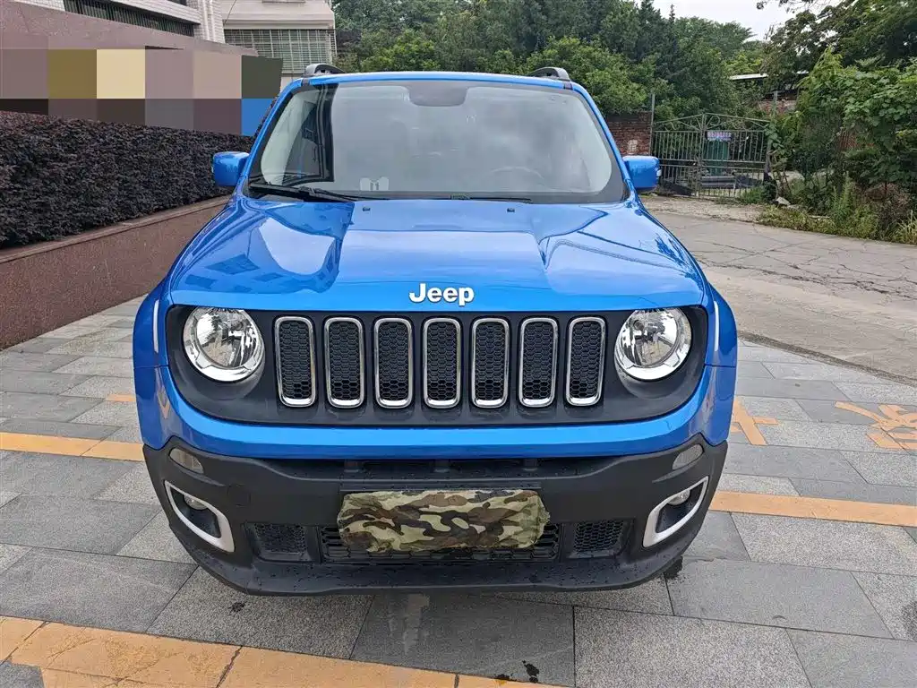 Jeep Renegade 2017 — фото 2
