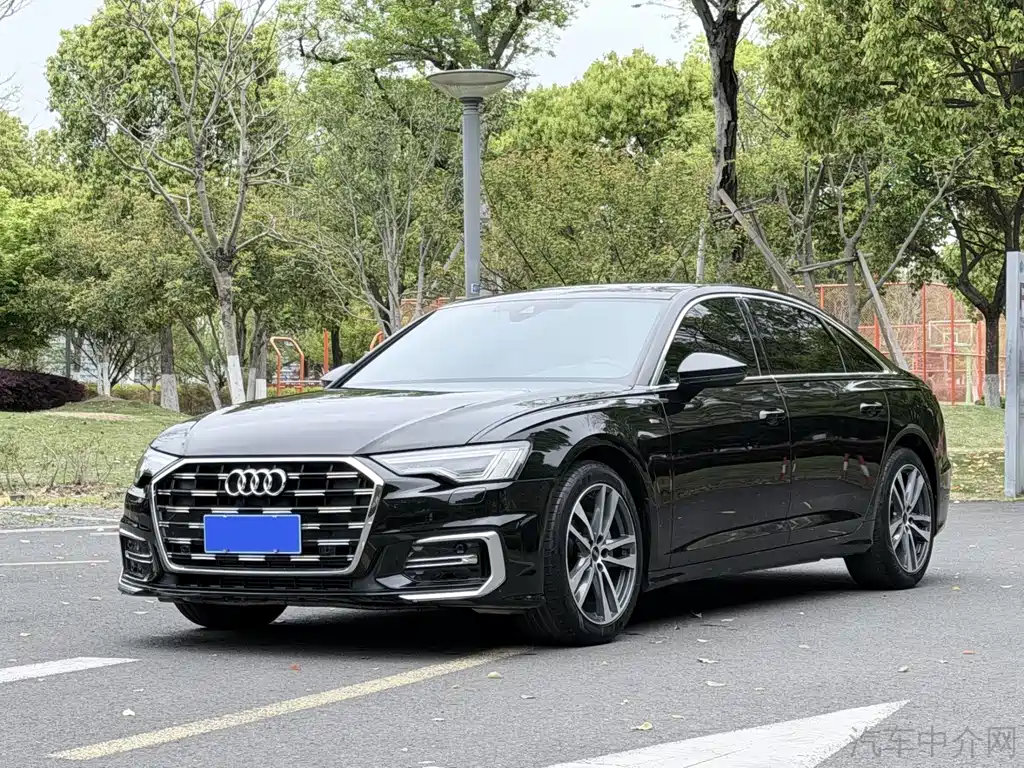 Audi A6L 2023 — фото 1