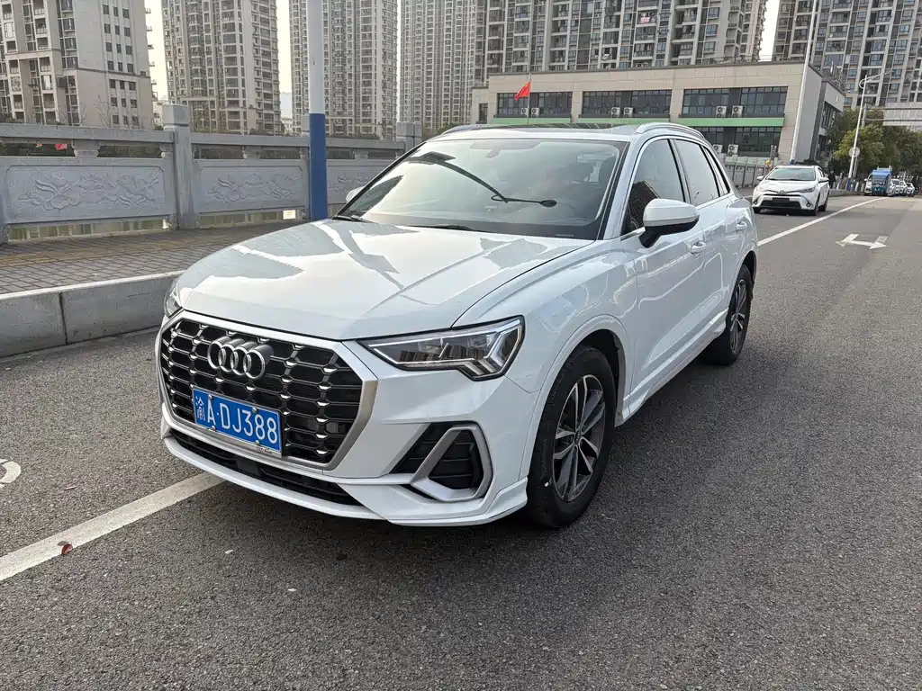 Audi Q3 2022