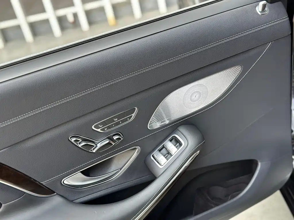 Mercedes-Benz Maybach S-Class 2020 — фото 17