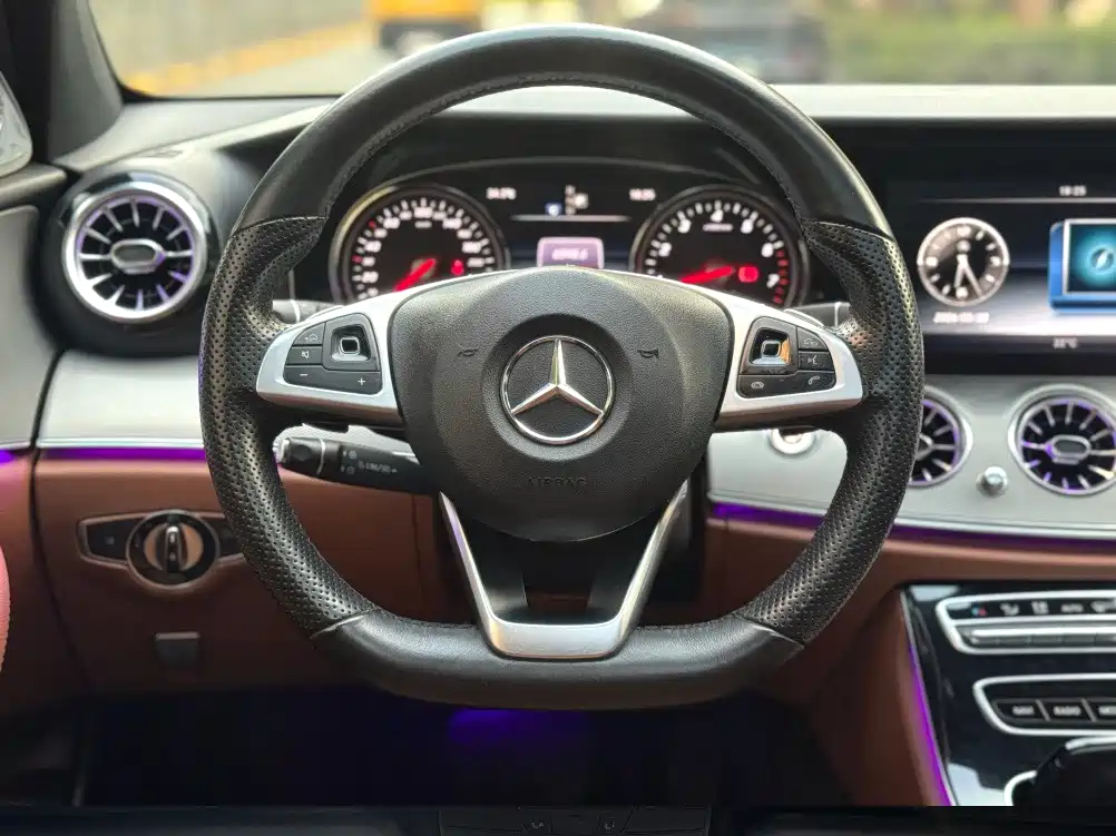Mercedes-Benz E-Class 2018 — фото 8
