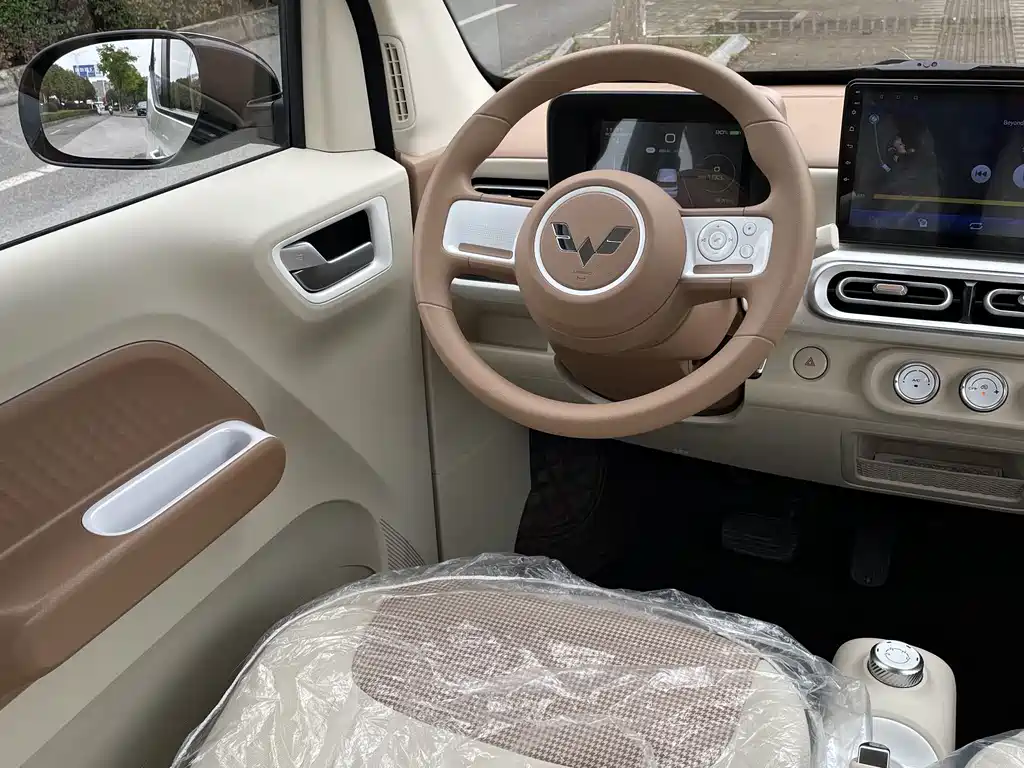 Wuling Hongguang MINIEV 2025
