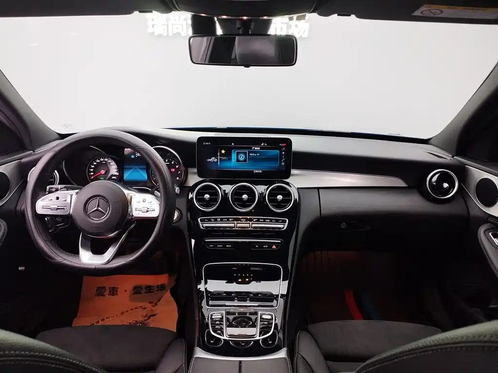 Mercedes-Benz C-Class 2019 — фото 15