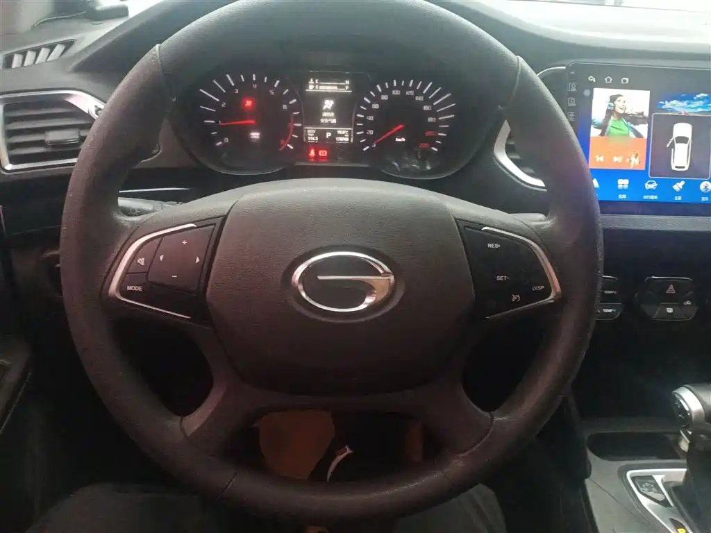GAC Motor Trumpchi GS4 2015 — фото 11