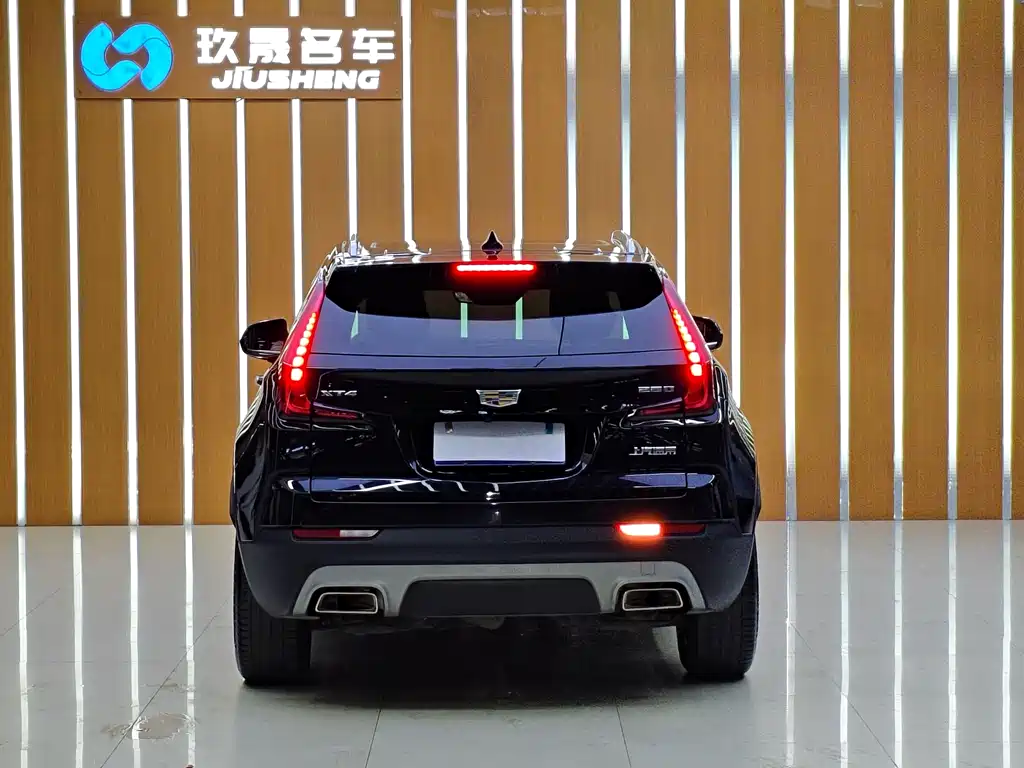Cadillac XT4 2021 — фото 6
