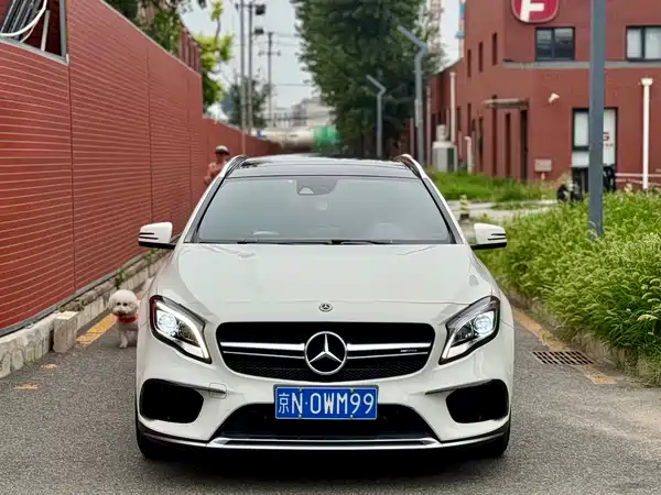 Mercedes-Benz GLA AMG 2018