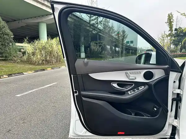 Mercedes-Benz GLC 2021