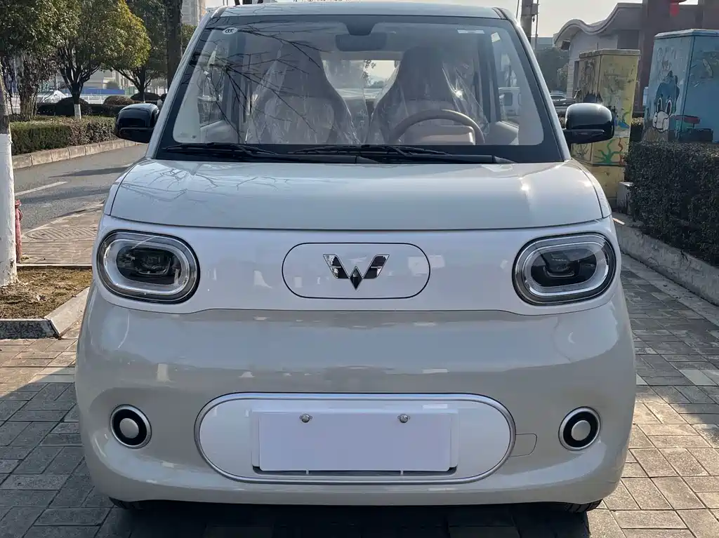 Wuling Hongguang MINIEV 2025