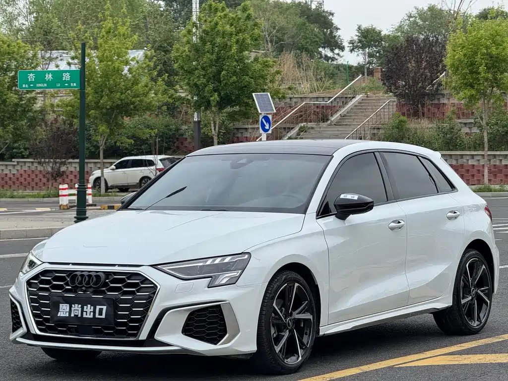 Audi A3 2023 — фото 2