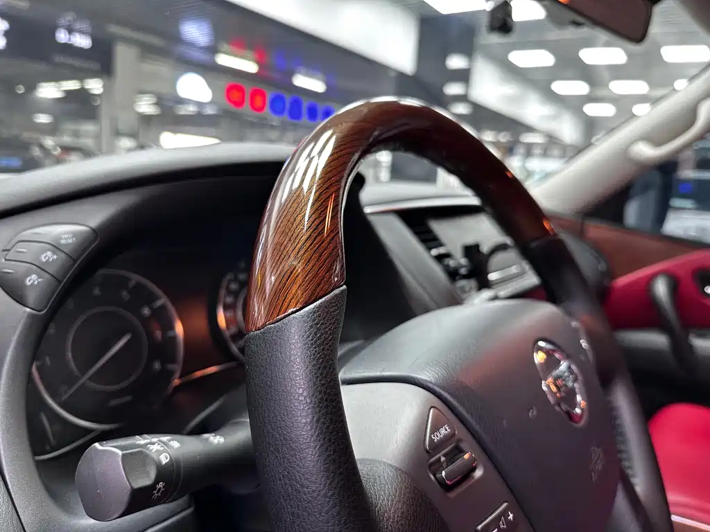 Nissan Patrol 2018 — фото 14