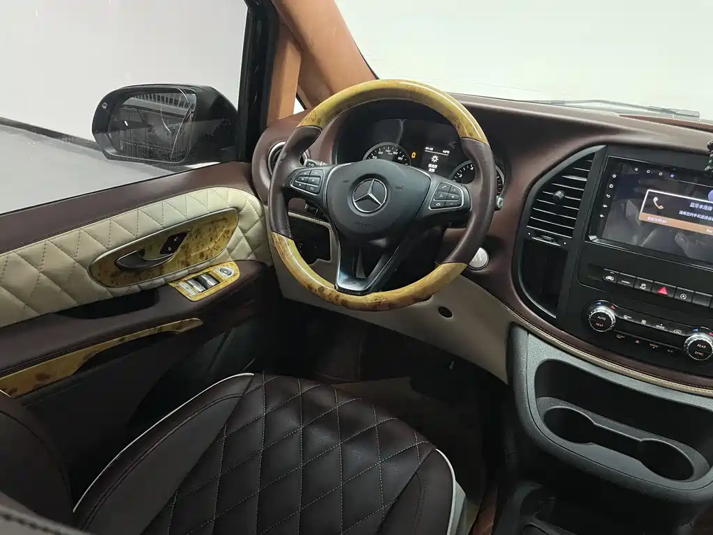 Mercedes-Benz Vito 2020 — фото 10