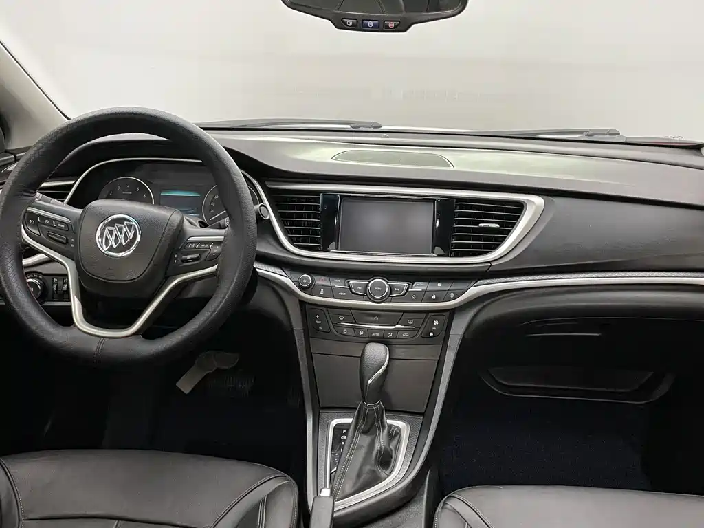 Buick Excelle 2019 — фото 10