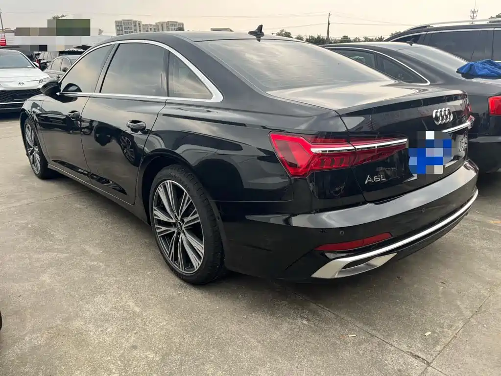 Audi A6L 2025
