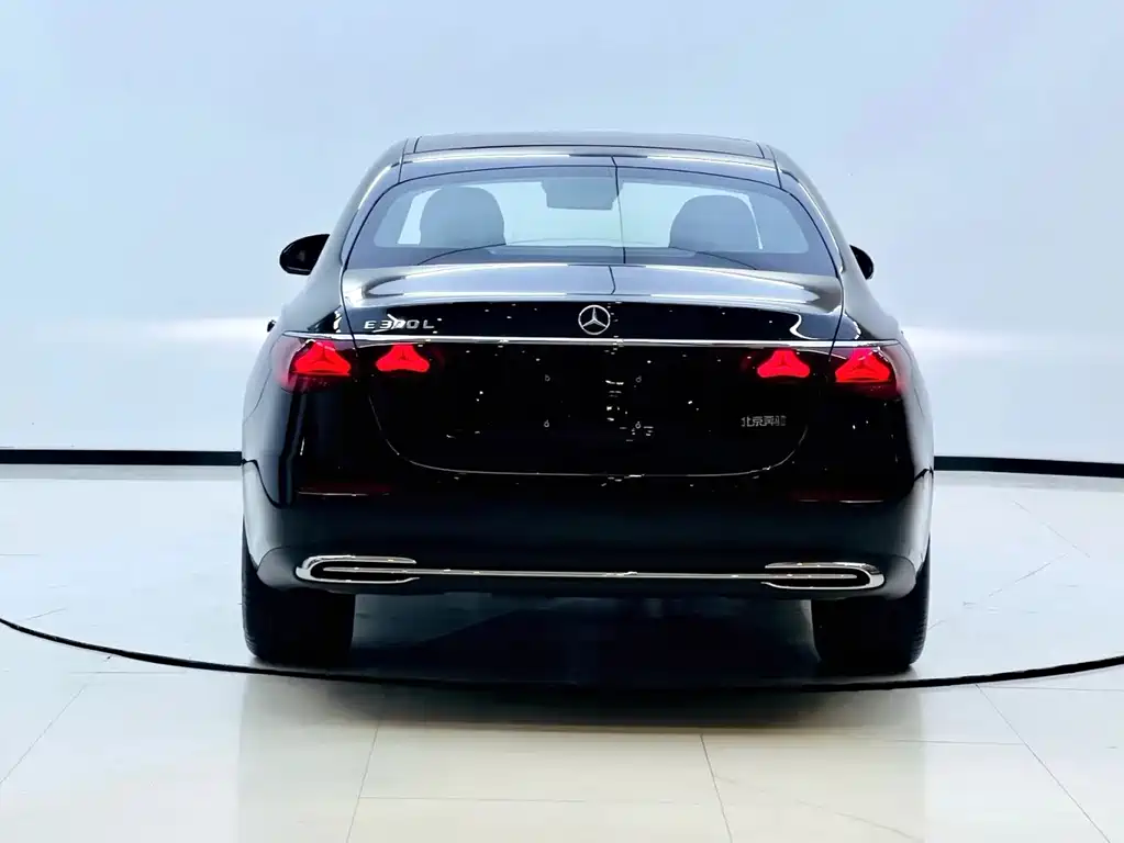 Mercedes-Benz E-Class 2025