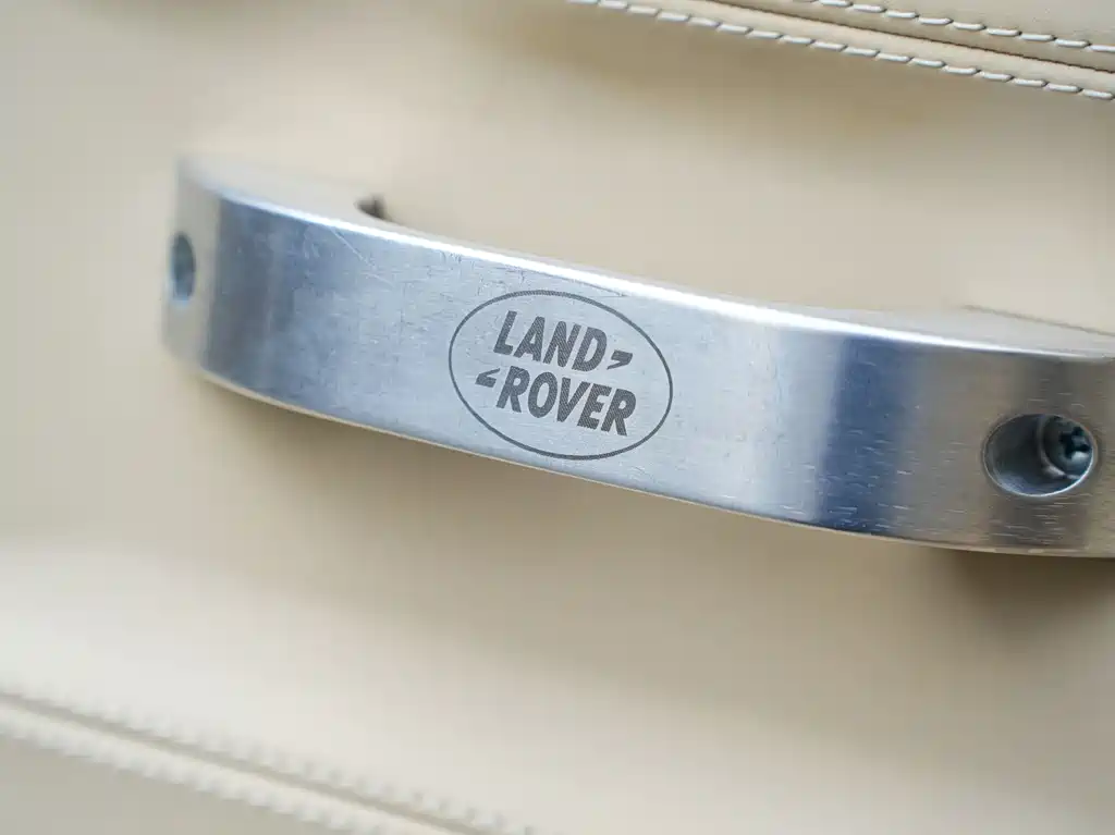 Land Rover Defender 2013 — фото 9