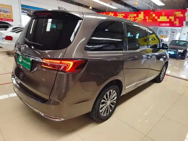 Buick GL8 2021