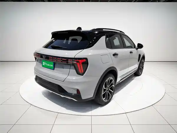 Lynk & Co 01 2023