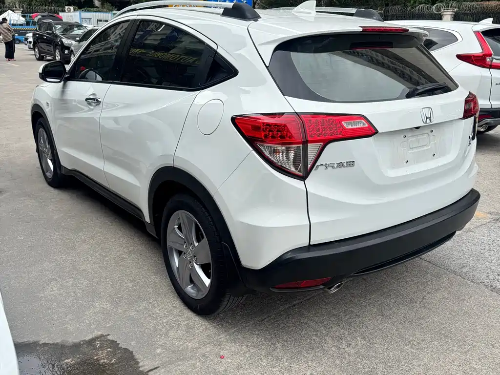 Honda Vezel 2021 — фото 4