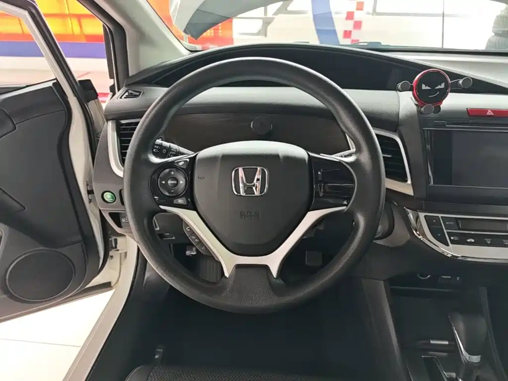 Honda Jade 2015 — фото 11