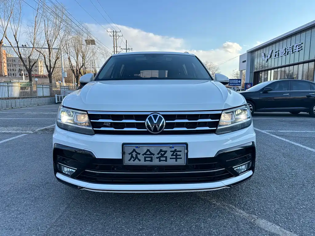 Volkswagen Tiguan L 2021 — фото 2