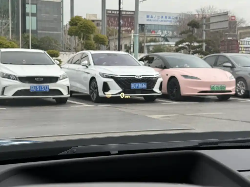 BMW i8 2017 — фото 16