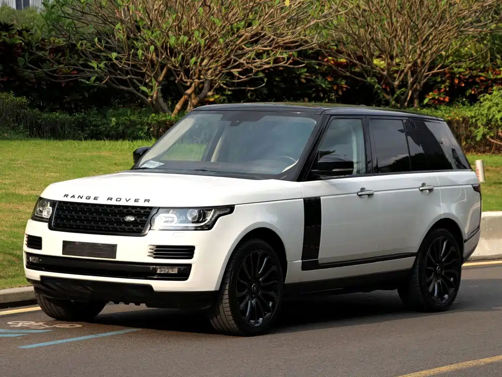 Land Rover Range Rover 2015 — фото 1