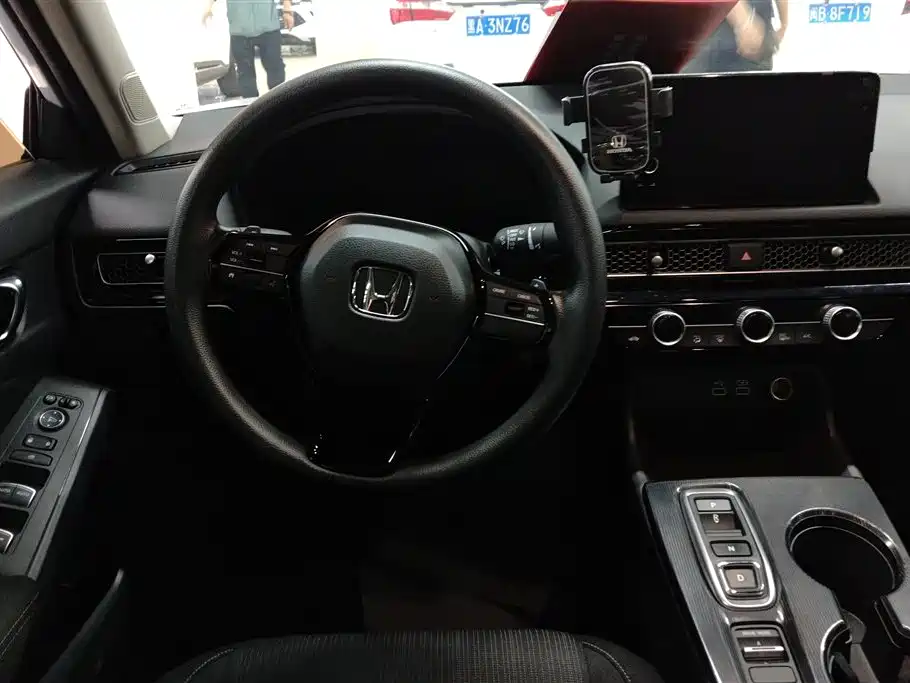 Honda Civic 2023 — фото 15