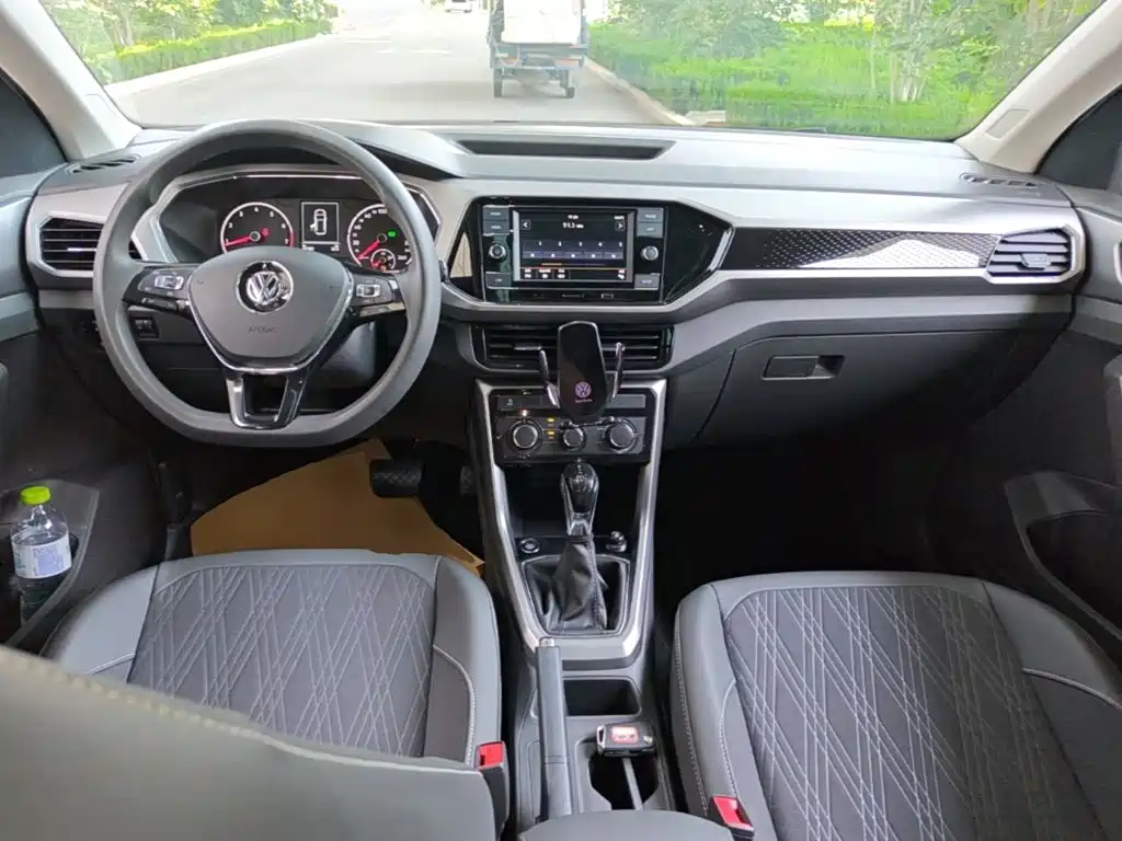 Volkswagen T-Cross 2020 — фото 10