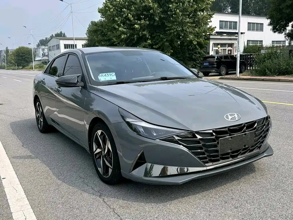 Hyundai Elantra 2022 — фото 6