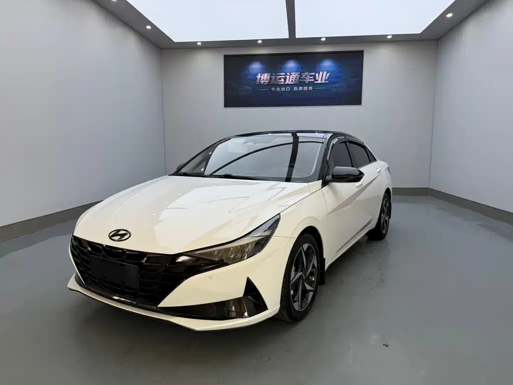 Hyundai Elantra 2023